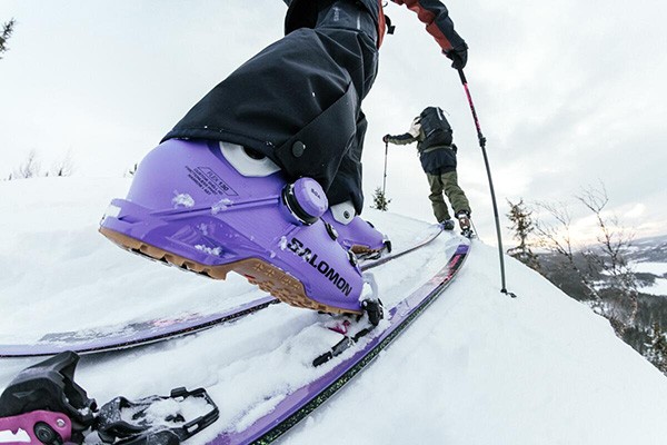 Close up of purple Salomon ski boot