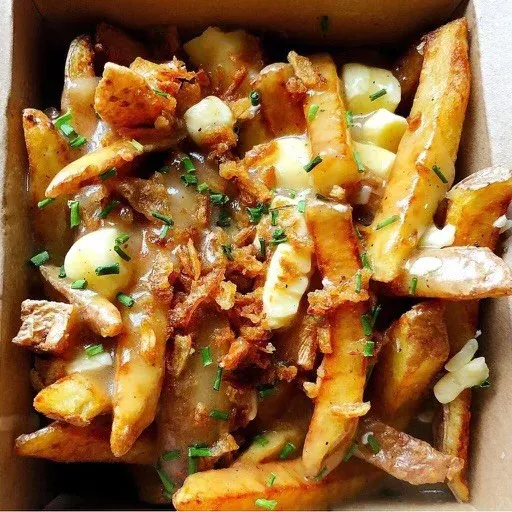 box of chips and poutine